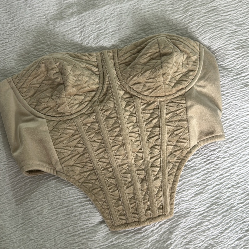 Tan Shapewear Top with Structured Boning and Sweetheart Neckline
